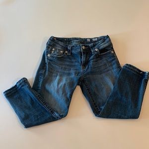 Miss Me Mid-Rise Curvy Crop Size 25 Inseam 21"